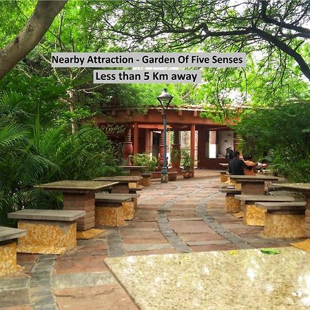 Oyo 62702 Golden Home Stay Yeni Delhi Dış mekan fotoğraf