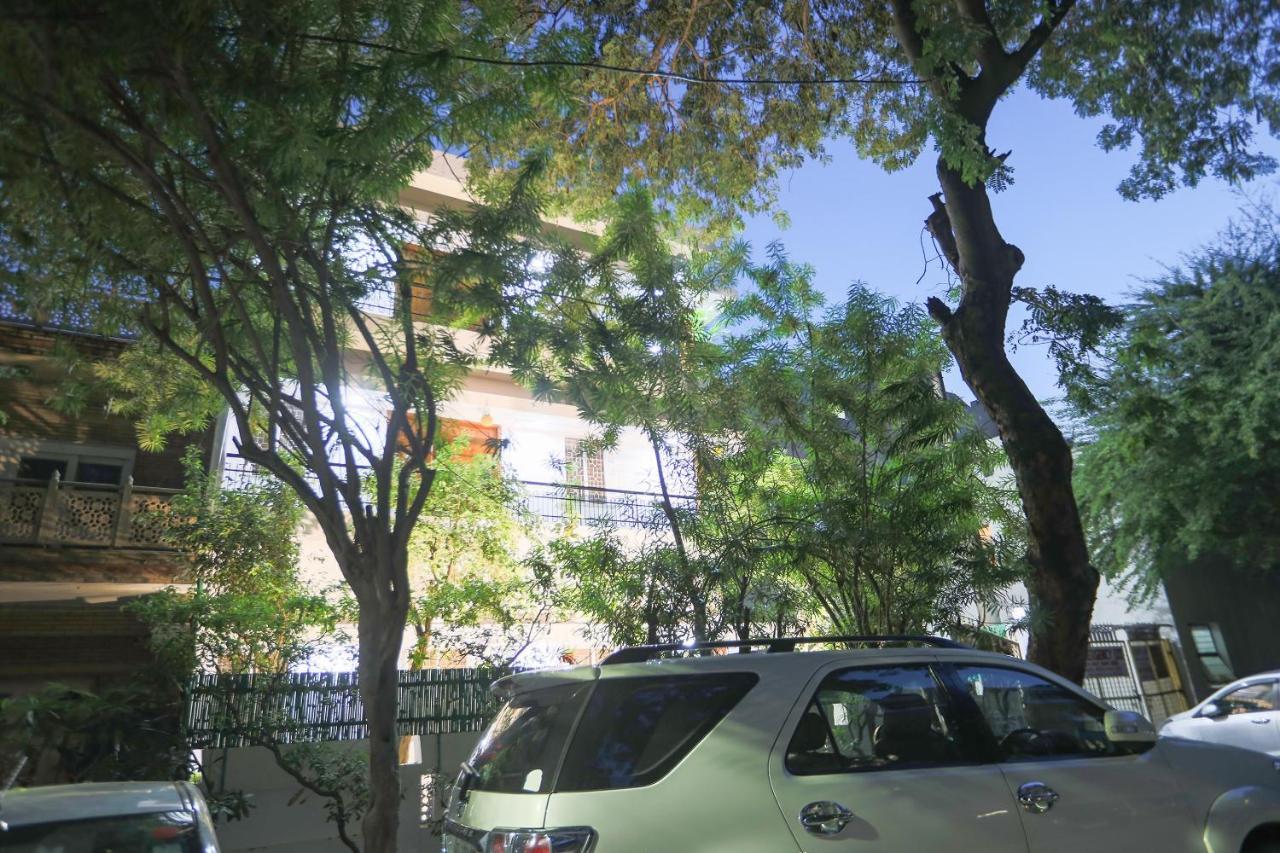 Oyo 62702 Golden Home Stay Yeni Delhi Dış mekan fotoğraf