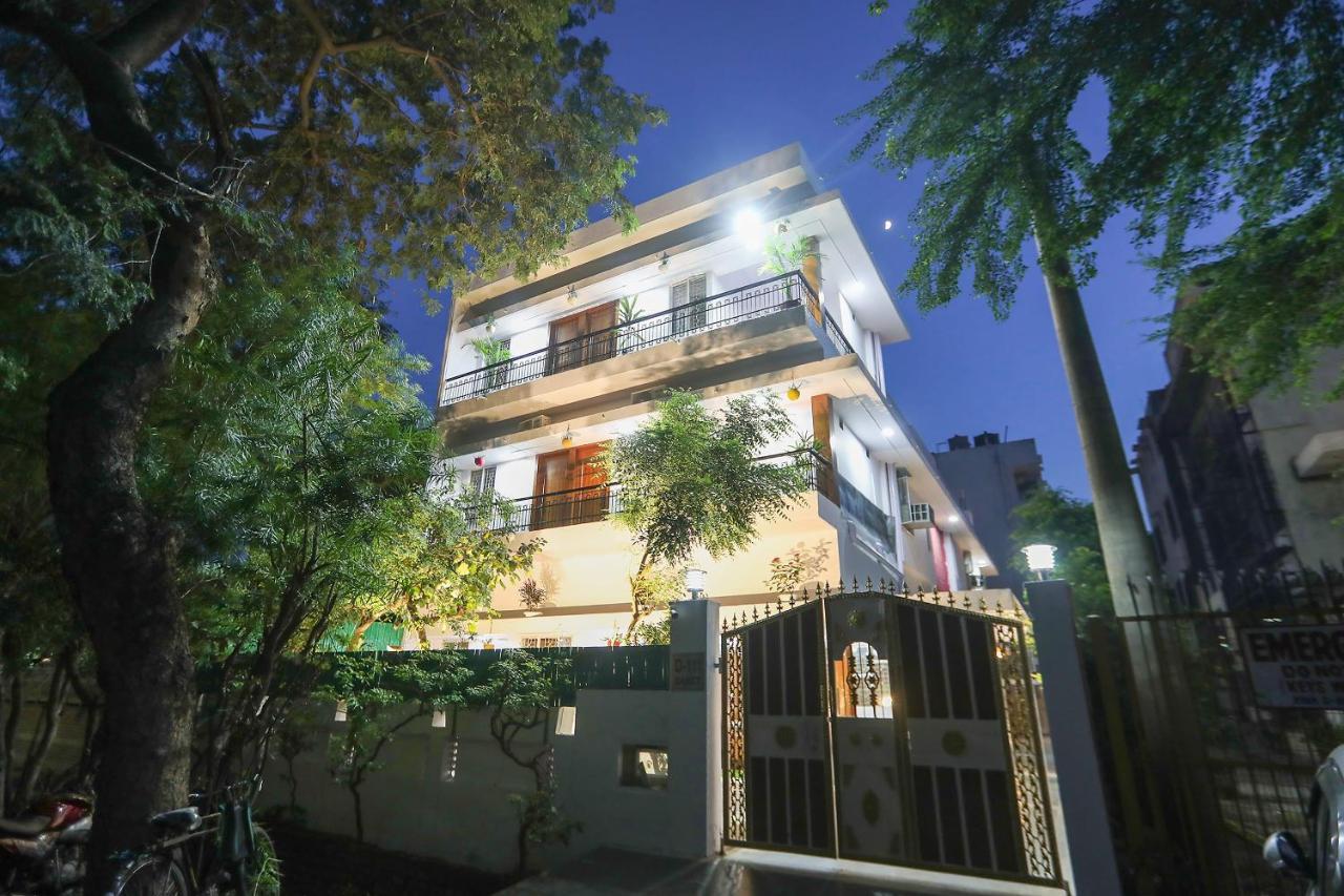 Oyo 62702 Golden Home Stay Yeni Delhi Dış mekan fotoğraf