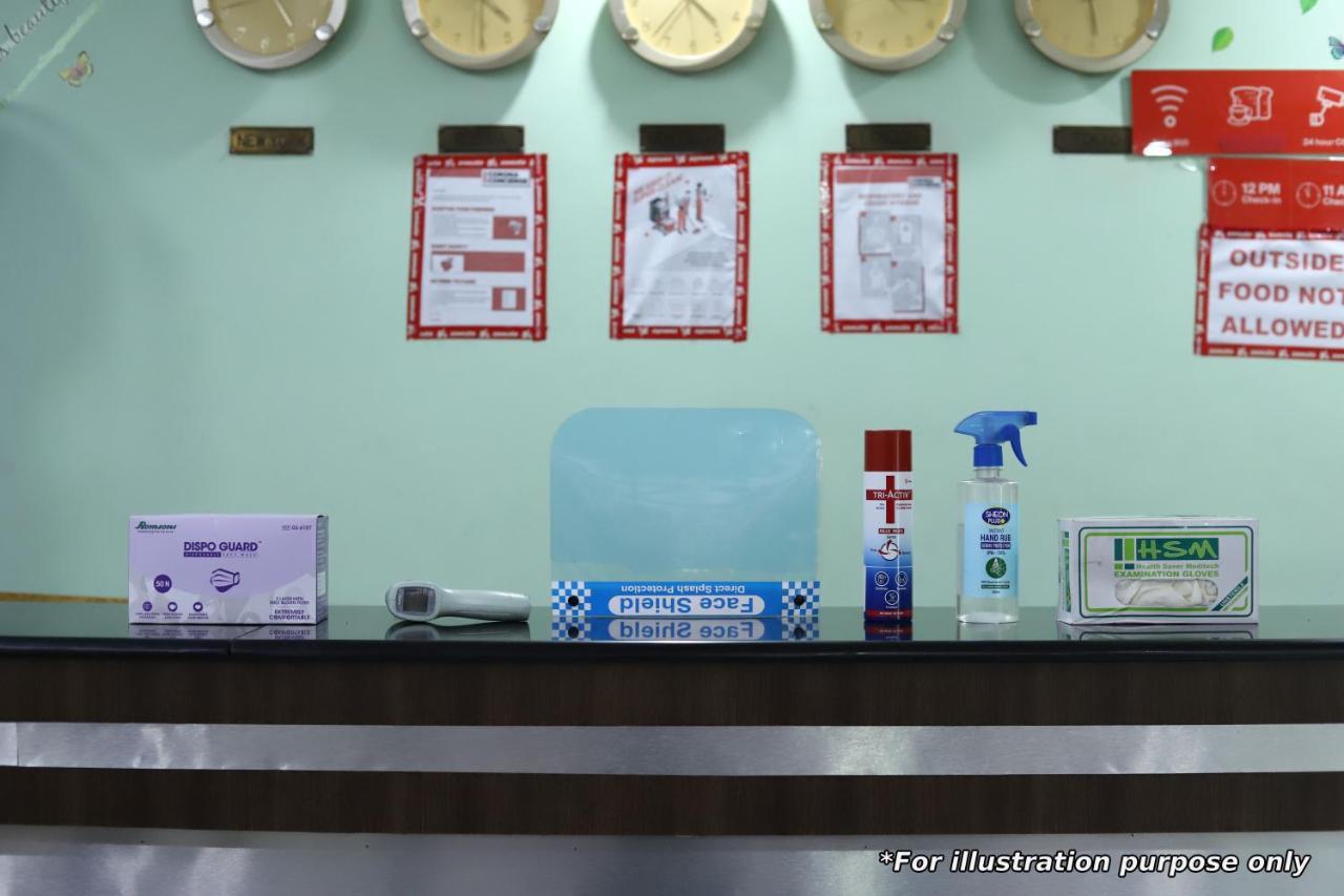 Oyo 62702 Golden Home Stay Yeni Delhi Dış mekan fotoğraf